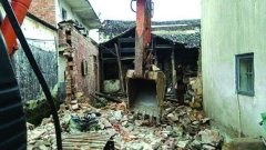 农村“一户多宅”，拆迁时只给一户的钱吗？